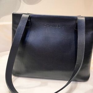CHANEL Karl Lagerfeld VTG 2000 Midnight Black structured Leather Shoulder Bag